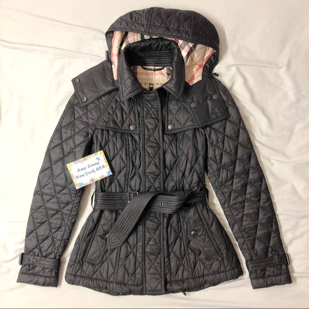 ❌SOLD❌ Burberry Short Finsbridge Quilted Coat